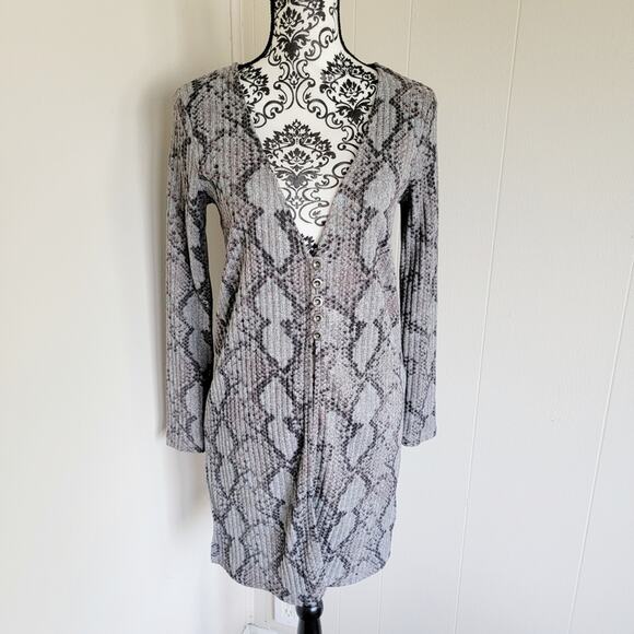 Daytrip Snakeskin Print Duster Cardigan - Picture 1 of 4